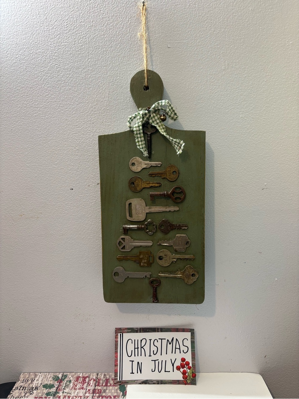 Green Vintage Key Wall Decor Hanging